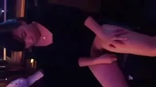 ბალერინა sucks cock და გვიჩვენებს საოცრება გაჭიმვა.