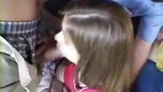 სარა fucks ერთად გულშემატკივარი მამაკაცი.