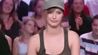 ხარ გადამდგარი ბებო.