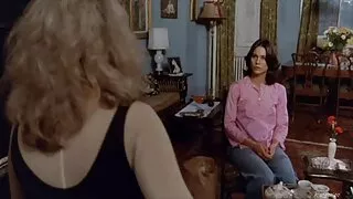 სკოლის მოსწავლე sucks მხოლოდ მამალი და იღებს cumshot სახე.